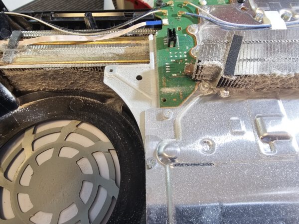 Playstation 5 überhitzt und geht aus. Handy-cmc.de Sofort Hilfe